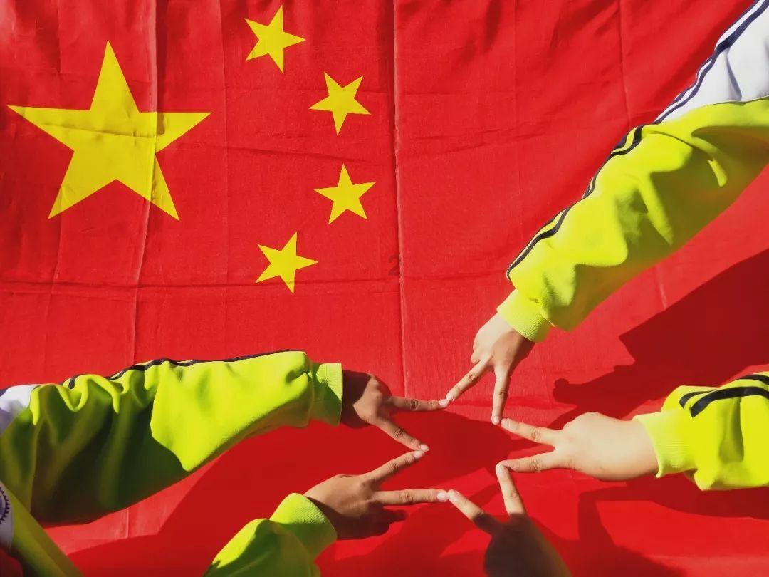 1月25日（发布时间），海南落马女贪官跑步机里藏价值666万黄金 ，与前夫联手转卖项目，捞好处费4900万元，允许司机帮涉黑团伙拿工程，还收好处费500多万