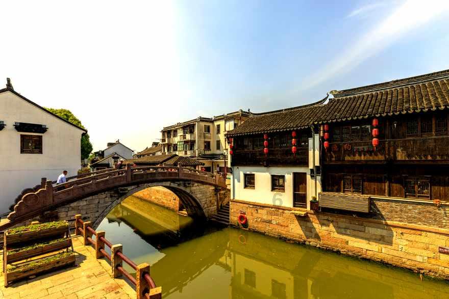 狮子座男生复合后还是冷漠是因为什么游戏画面